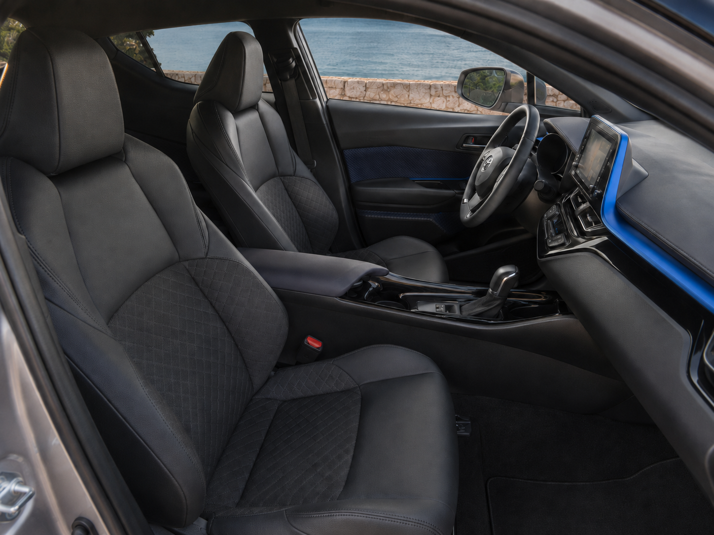Toyota C-HR 2.0i Automatic