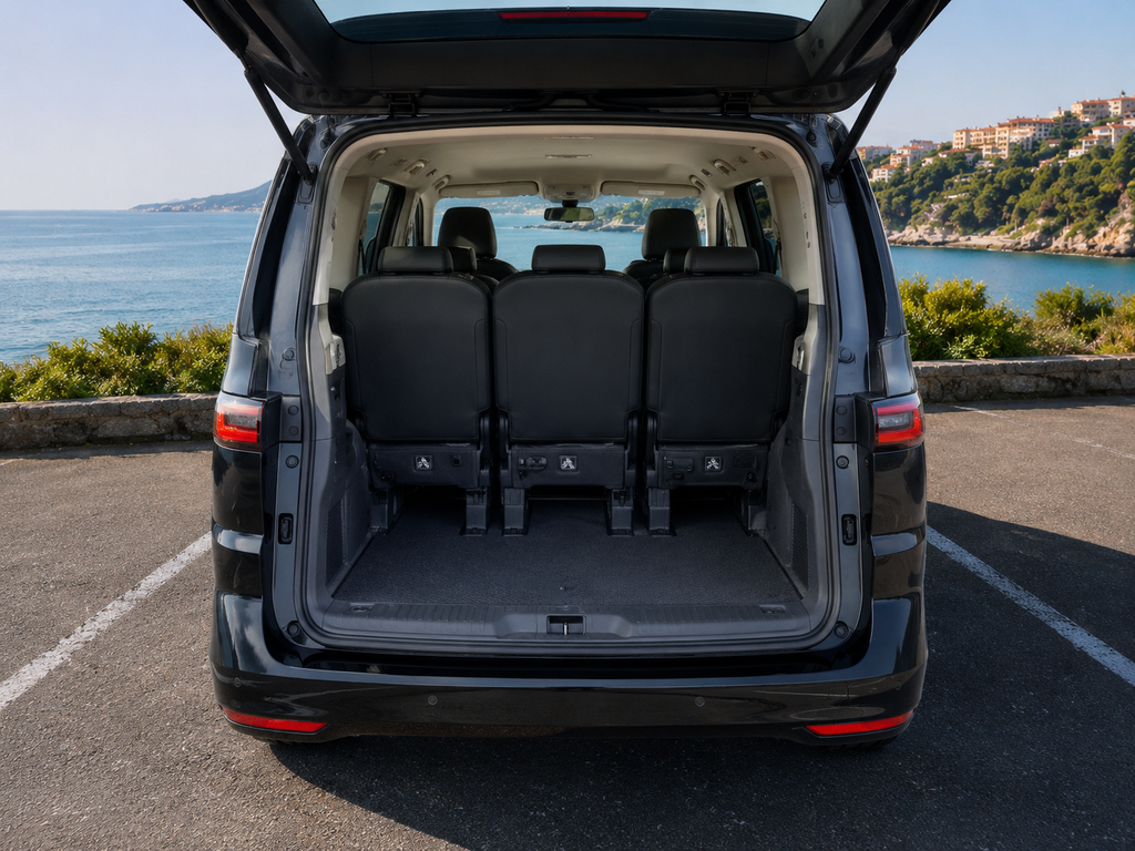 VW Multivan 2.0 TDI 7 Seats Automatic