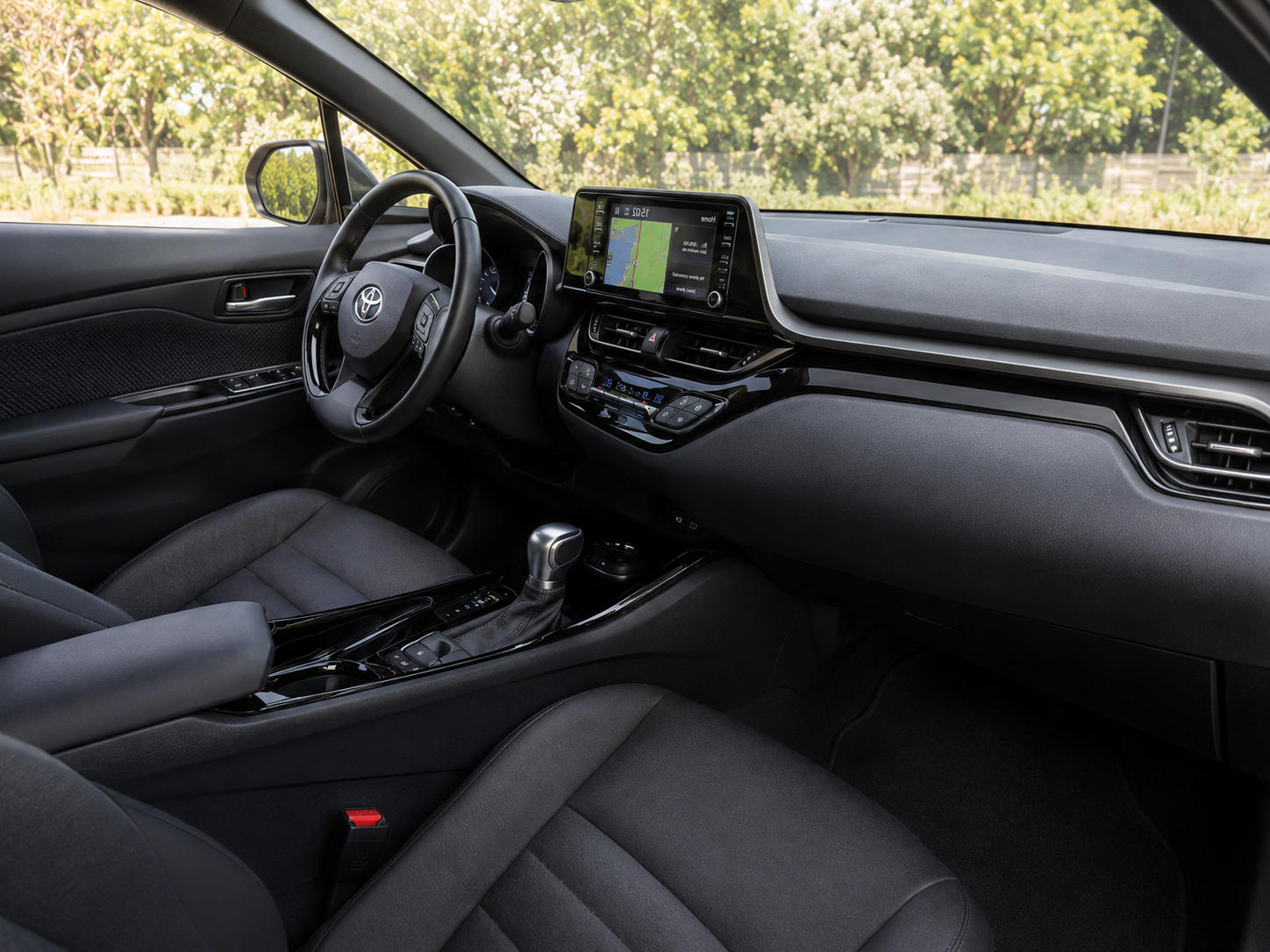 Toyota C-HR 2.0i Automatic